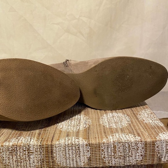 LC Lauren Conrad Mocha/Taupe Ankle Boots (Size 9&1/2) - Picture 4 of 13